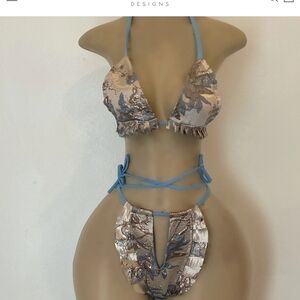 Jlorraine 2 PC swimsuit Sz Large